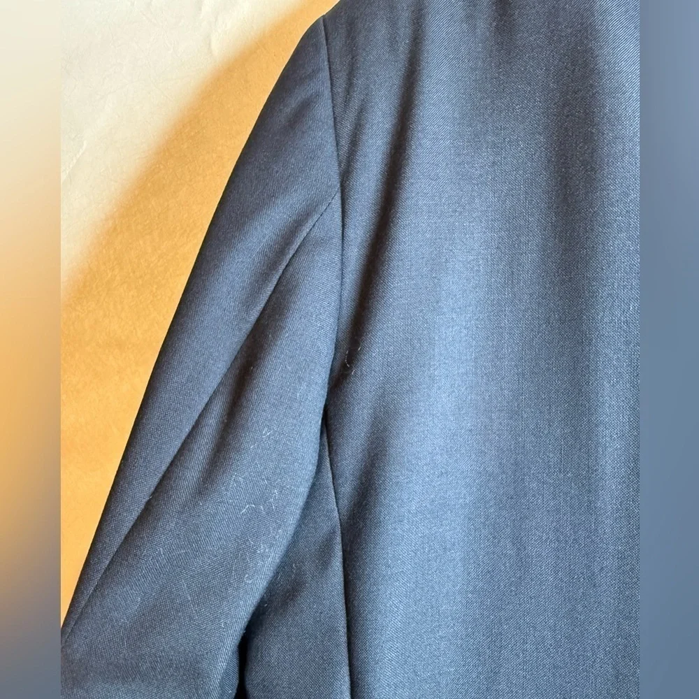 Oscar De La Renta Deep Navy Sport Coat Jacket Blazer 100% Wool 2 Button Size 44L
